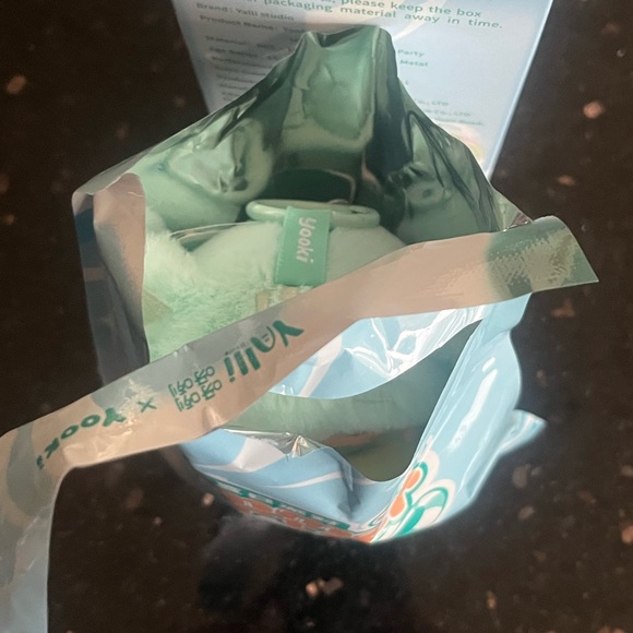 Yooki Summer Party Rainbow Meow Plush - Picture 9 of 10